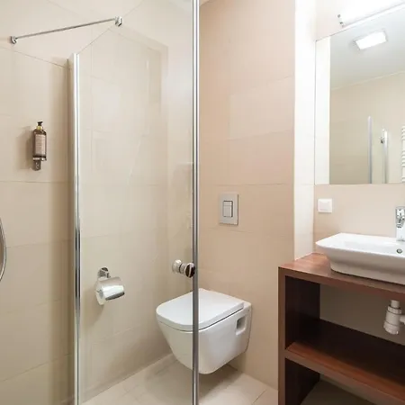 Rent Like - 210 Apartment